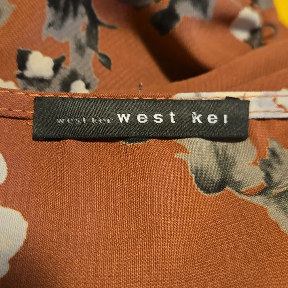 WEST KEI Floral Hi-Lo Dress in Dusty Pink - Picture 10 of 11